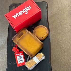 Wrangler Brown Tan Leather Crossbody Wallet with Coin Pouch